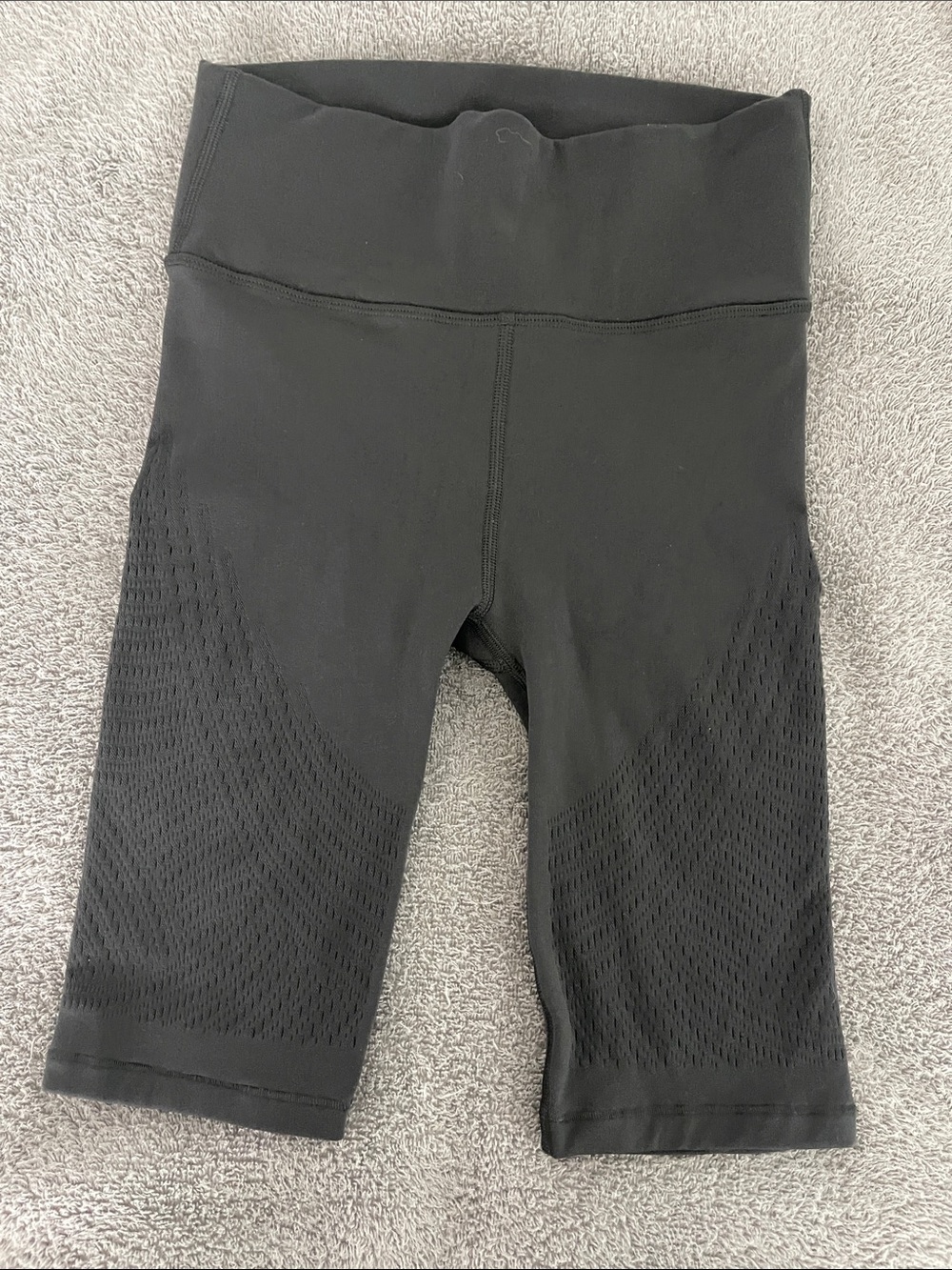 lululemon athletica Black Mid-Rise Textured Bike Shorts